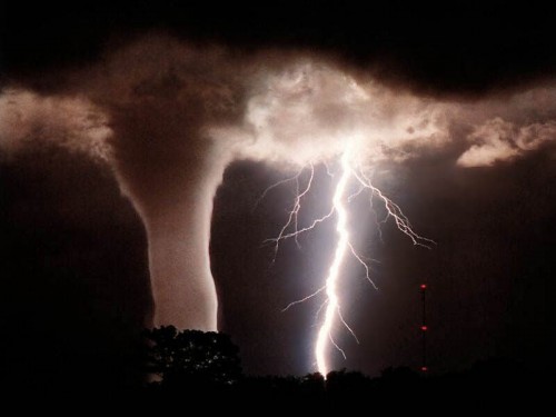 110413-NOAA-tornado-02 public domain