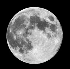 https://commons.wikimedia.org/wiki/File:Blue_moon_of_31.08.2012.jpg